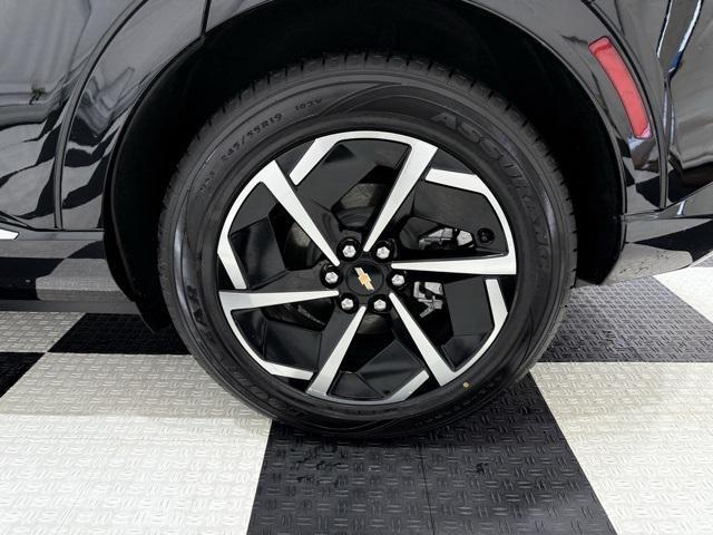 used 2025 Chevrolet Equinox EV car, priced at $25,997