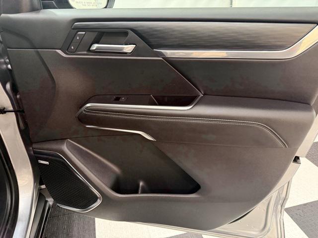 used 2025 GMC Acadia car, priced at $36,300