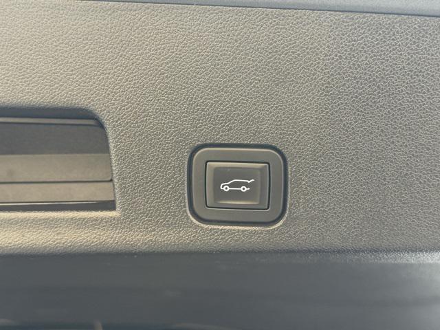 used 2025 GMC Acadia car, priced at $36,300