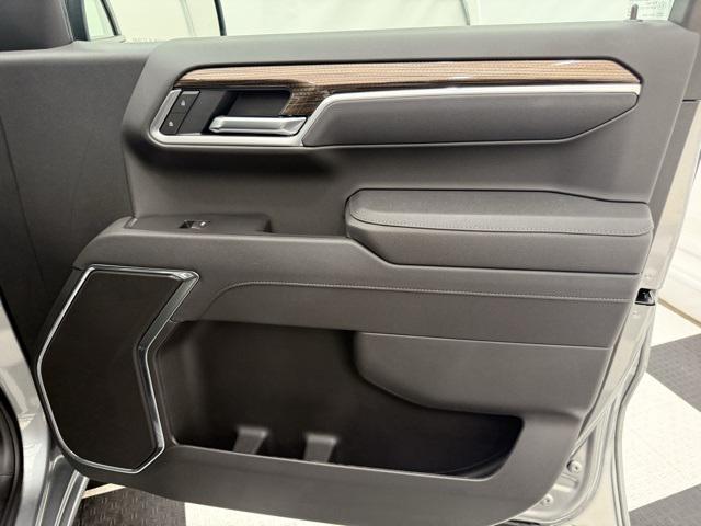 new 2025 Chevrolet Silverado 1500 car, priced at $42,990