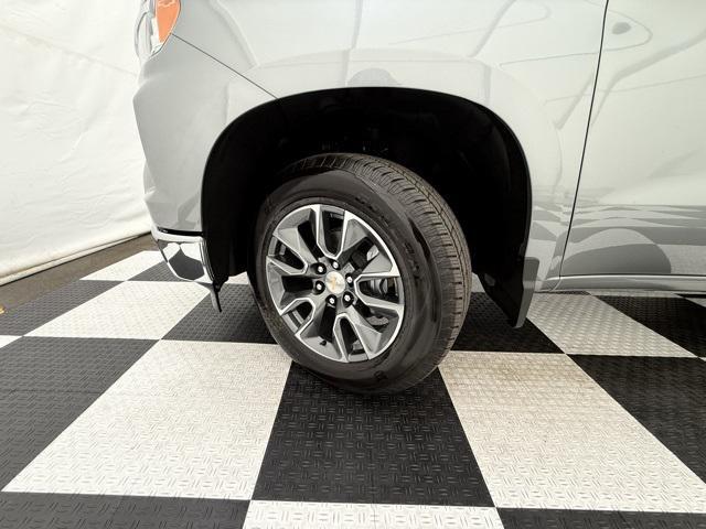 new 2025 Chevrolet Silverado 1500 car, priced at $42,990