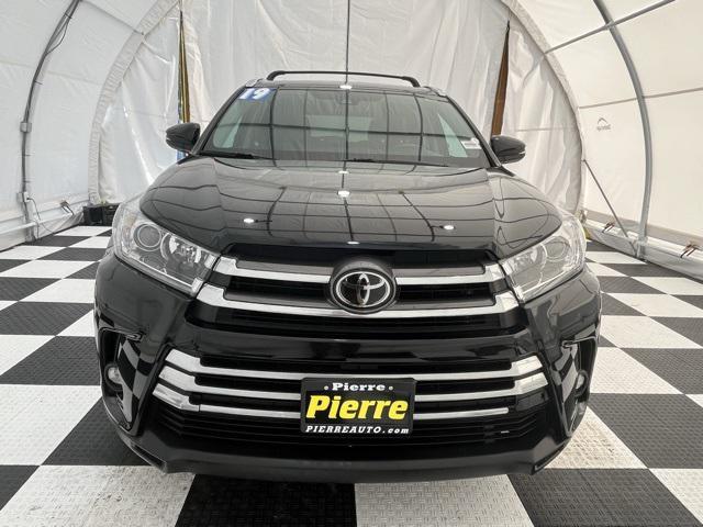 used 2019 Toyota Highlander car, priced at $27,990