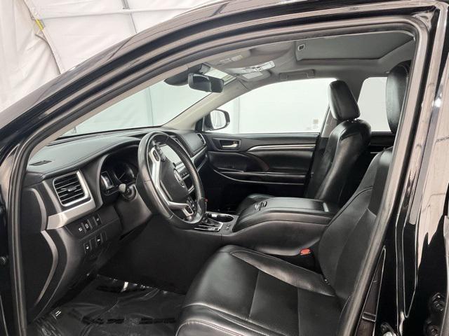 used 2019 Toyota Highlander car, priced at $27,990