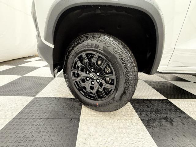 new 2026 Chevrolet Colorado car, priced at $36,990