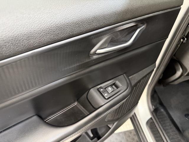 used 2024 Jeep Grand Cherokee L car, priced at $29,990