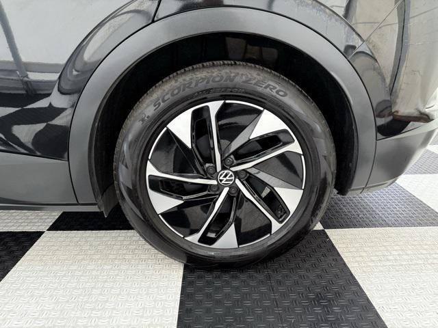 used 2021 Volkswagen ID.4 car, priced at $18,988