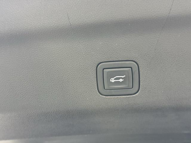 used 2023 GMC Yukon car, priced at $74,800