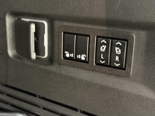 used 2023 GMC Yukon car, priced at $74,800