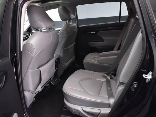 used 2021 Toyota Highlander car, priced at $28,990