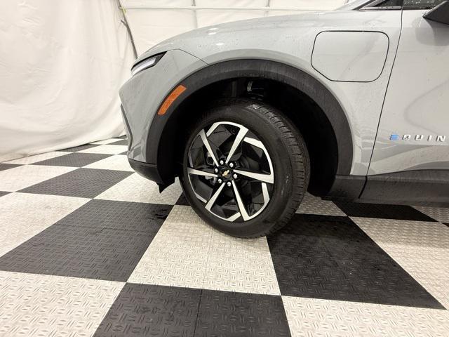 new 2026 Chevrolet Equinox EV car, priced at $29,600