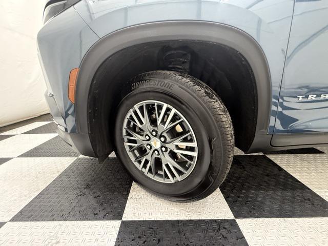 used 2025 Chevrolet Traverse car, priced at $37,340