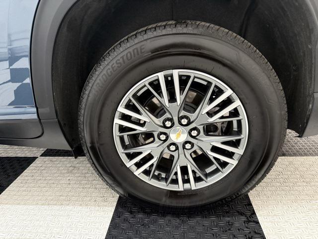used 2025 Chevrolet Traverse car, priced at $37,340