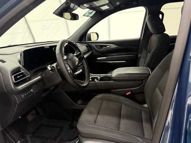 used 2025 Chevrolet Traverse car, priced at $37,340
