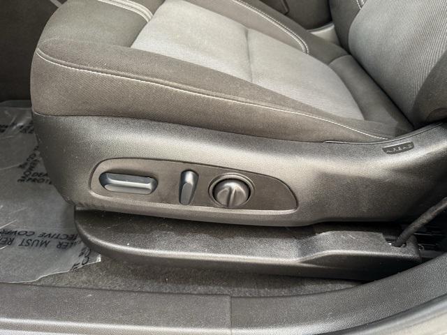 used 2025 Chevrolet Blazer car, priced at $29,900