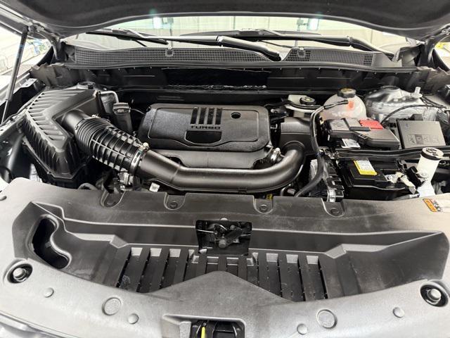 used 2025 Chevrolet Blazer car, priced at $29,900