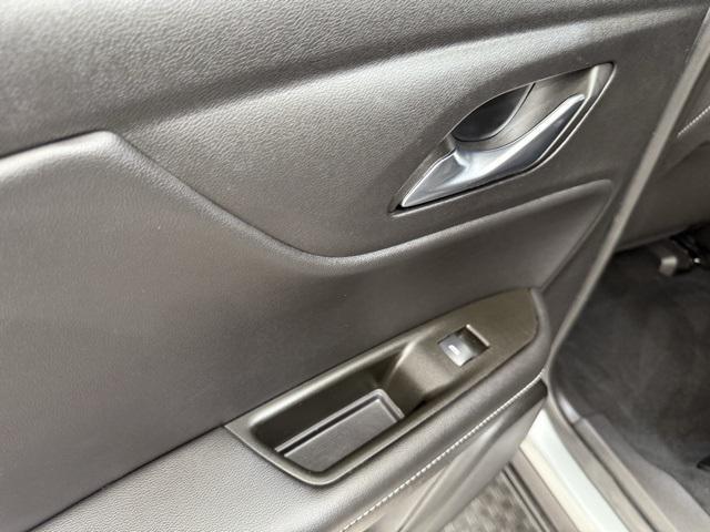 used 2025 Chevrolet Blazer car, priced at $29,900