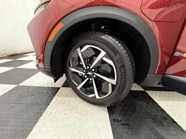 new 2026 Chevrolet Equinox EV car, priced at $38,290