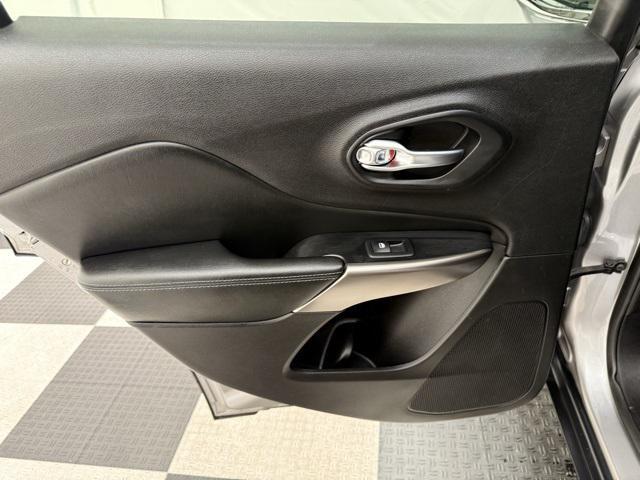 used 2019 Jeep Cherokee car, priced at $13,490