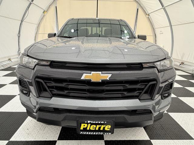 new 2024 Chevrolet Colorado car, priced at $30,990