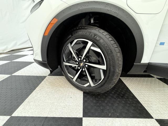 new 2026 Chevrolet Equinox EV car, priced at $41,095