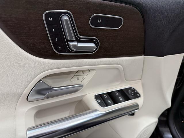 used 2021 Mercedes-Benz GLA 250 car, priced at $26,800