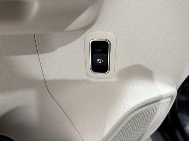 used 2021 Mercedes-Benz GLA 250 car, priced at $26,800