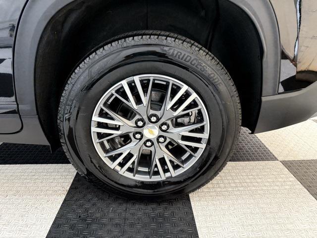 new 2026 Chevrolet Traverse car, priced at $38,490