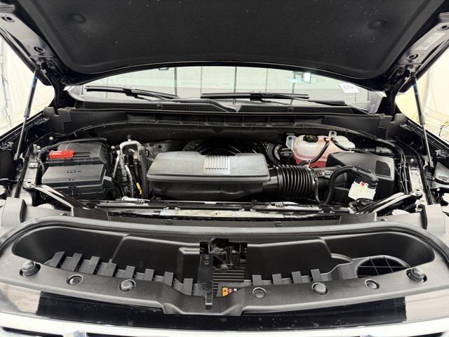 used 2025 GMC Yukon car, priced at $77,400