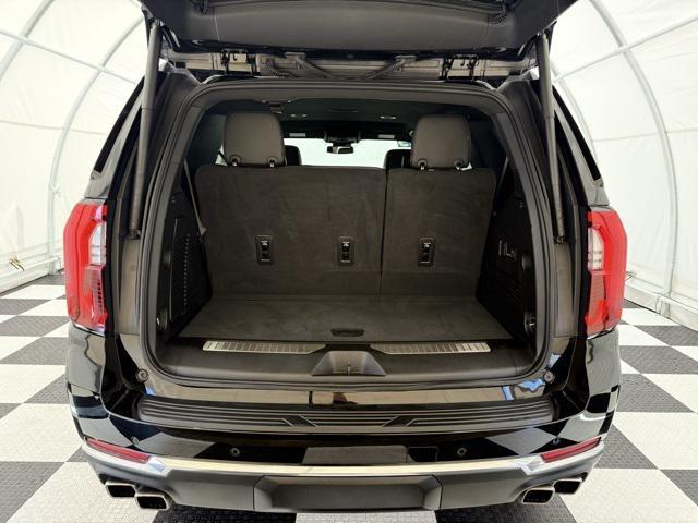 used 2025 GMC Yukon car, priced at $77,400