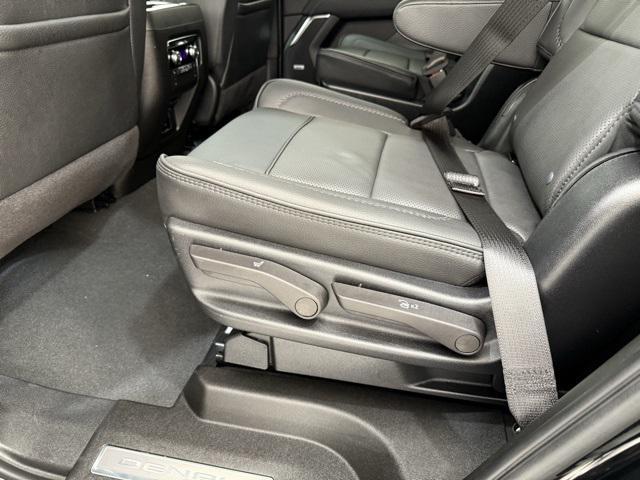 used 2025 GMC Yukon car, priced at $77,400