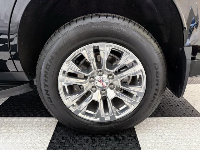used 2025 GMC Yukon car, priced at $77,400