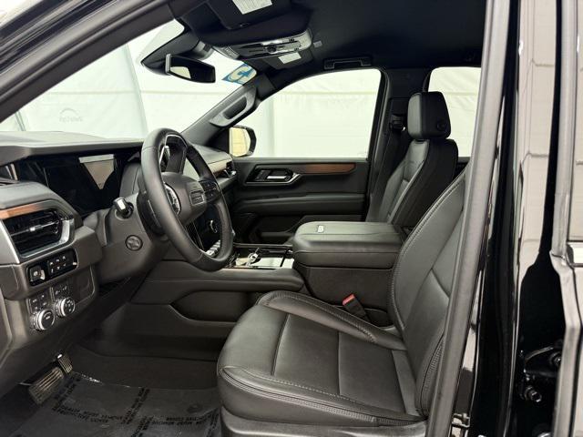 used 2025 GMC Yukon car, priced at $77,400