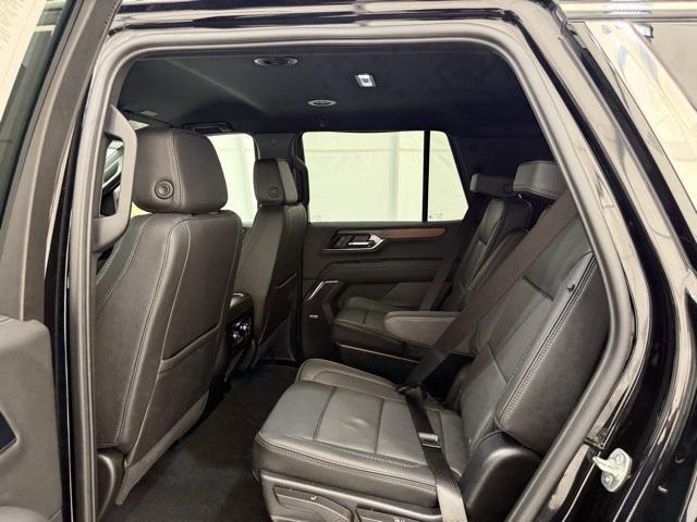 used 2025 GMC Yukon car, priced at $77,400