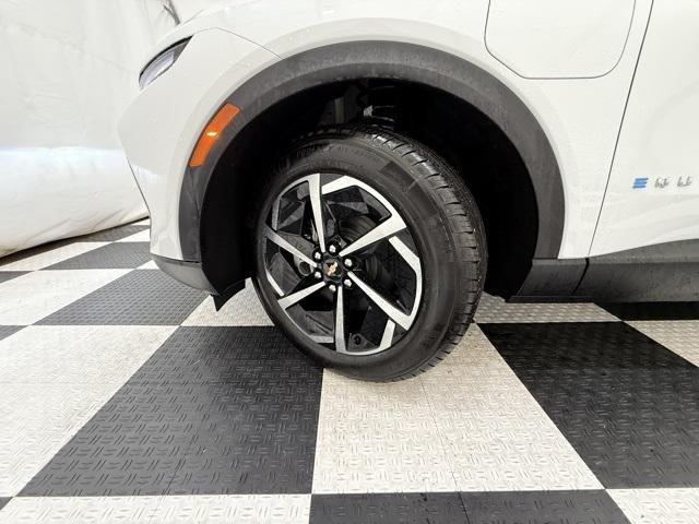 new 2026 Chevrolet Equinox EV car, priced at $33,990