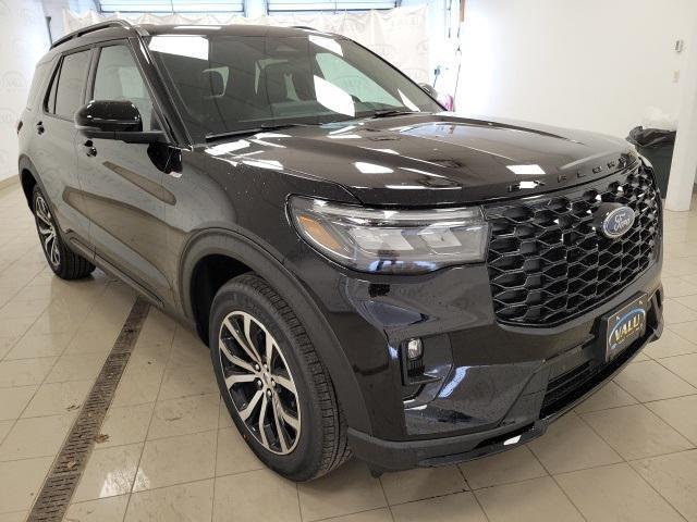 new 2025 Ford Explorer car, priced at $47,654