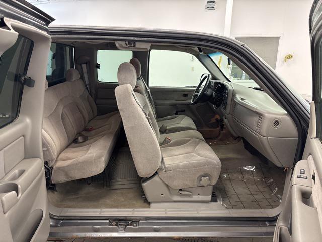 used 2000 GMC Sierra 1500 car, priced at $3,357