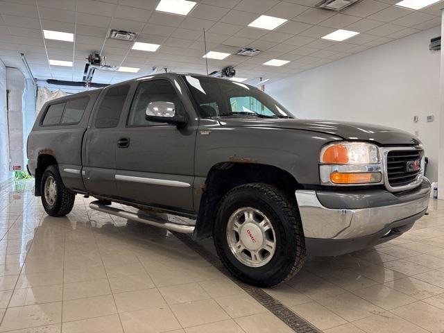 used 2000 GMC Sierra 1500 car, priced at $3,357