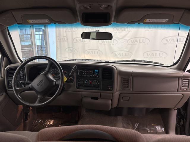 used 2000 GMC Sierra 1500 car, priced at $3,357