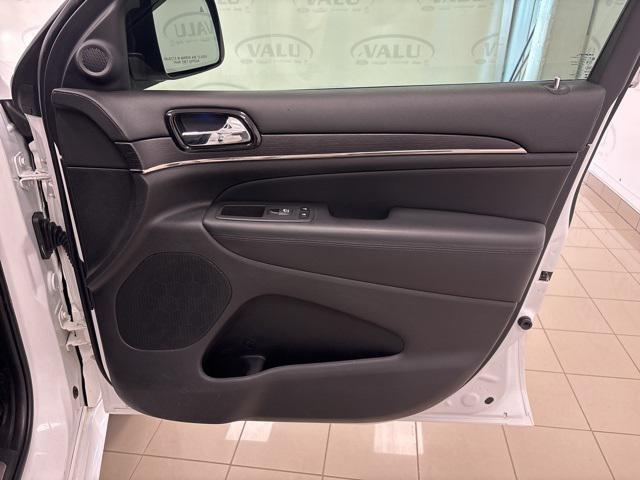 used 2021 Jeep Grand Cherokee car, priced at $22,984