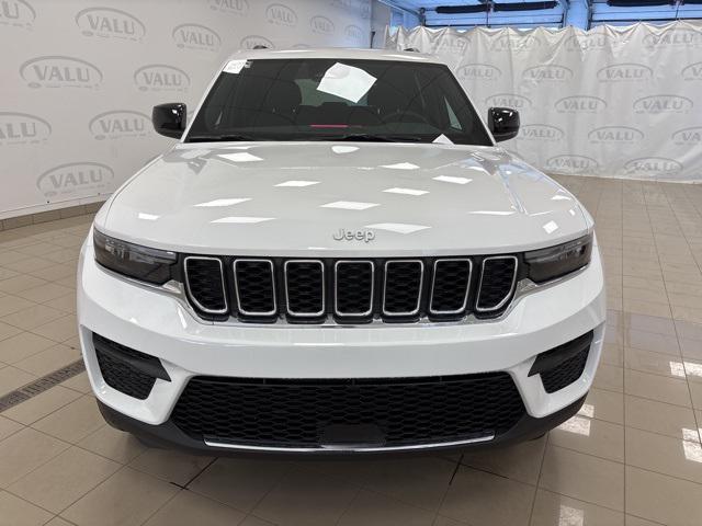 new 2025 Jeep Grand Cherokee car, priced at $39,765