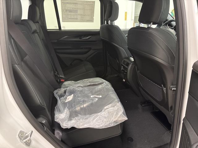 new 2025 Jeep Grand Cherokee car, priced at $39,765