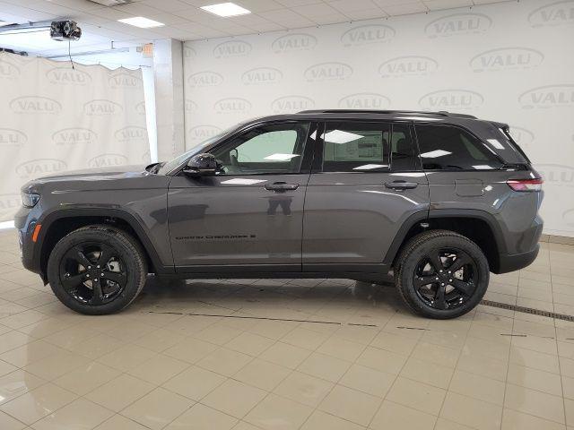 new 2025 Jeep Grand Cherokee car, priced at $46,536