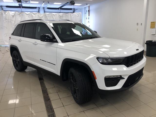 new 2025 Jeep Grand Cherokee car, priced at $50,306