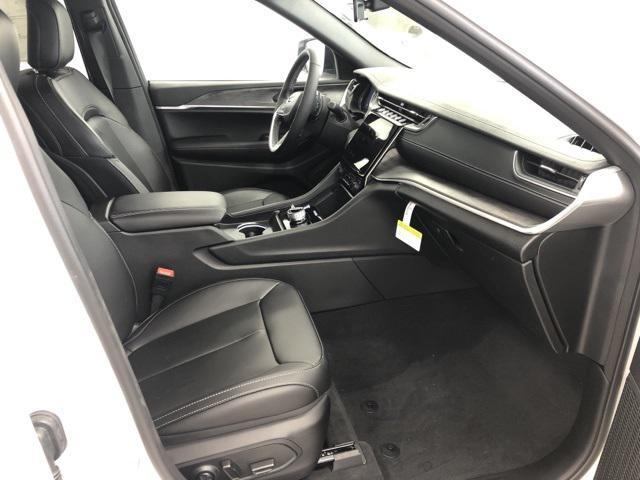 new 2025 Jeep Grand Cherokee car, priced at $46,356