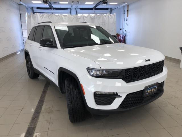 new 2025 Jeep Grand Cherokee car, priced at $46,356