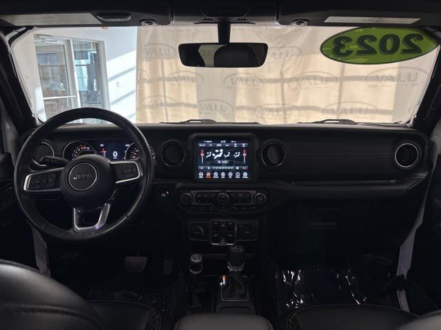 used 2023 Jeep Gladiator car, priced at $38,386