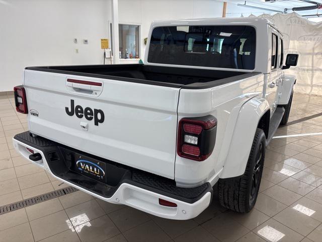used 2023 Jeep Gladiator car, priced at $38,386