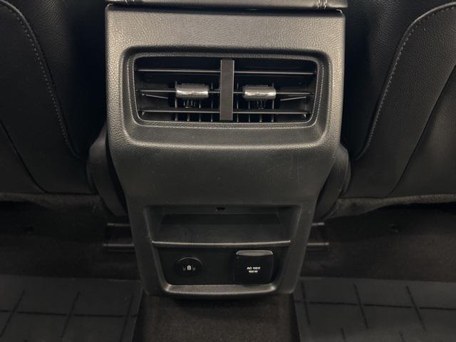 used 2024 Ford Edge car, priced at $30,976