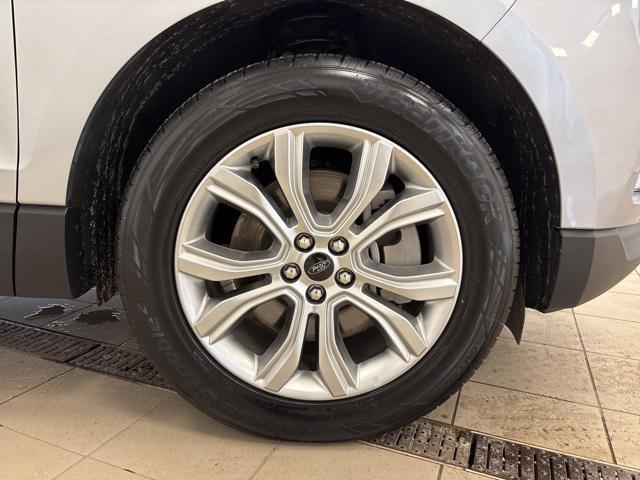used 2024 Ford Edge car, priced at $30,976