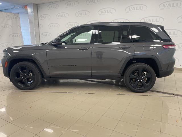 used 2023 Jeep Grand Cherokee car, priced at $33,231